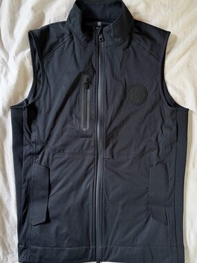 G/FORE Golf Weather Resistant Repeller Onyx Men's Zip-Up Vest